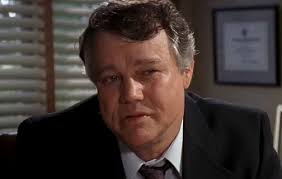 Pabllo Vittar ganha música do ano e Faustão erra seu nome novamente