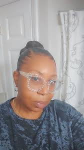 It's the perfect time to reintroduce myself to you all. Most of y'all know  the older version of me, but here's the updated version 😂. I'll definitely  be posting more. I got