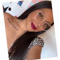 Juliet Hendrix's Instagram, Twitter & Facebook