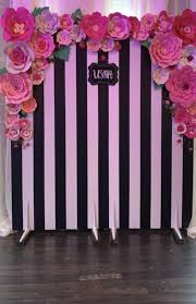 Black And White Striped Backdrop With Flowers Paper Flower And Black And White Stripes Photo Backdrop For Our Ghc18 Mixer At Station 3 In Houston Tx Ph Photo Backdrop Photography Backdrops Flower Window