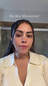 Stay moisturized yall. I talk about this way too much, to not share it with  you. Go getcyou some johnson and johnson’s baby oil gel #staymoisturized  #babyoilgel #fyp #dryskincare