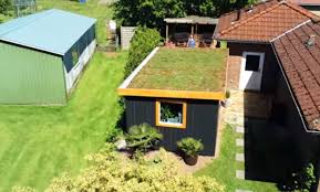 Falls sie planen, ein holzhaus zu kaufen, und ein wenig entscheidungshilfe benötigen, dann ist auch gartenpartys lassen sich so besser organisieren, sie können im garten essen zubereiten und. Gartenhaus Selber Bauen Diy Video Mit Anleitung