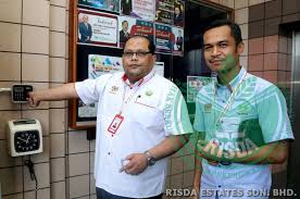 Beliau juga pernah berkhidmat di insaniah holding sdn. Selamat Datang Ketua Pegawai Eksekutif Risda Estates Sdn Bhd