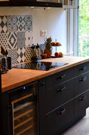 1tczn Le Magazine La Visite La Cuisine Cuisine Moderne Cuisine Appartement Idee Deco Cuisine