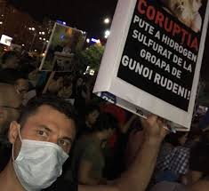 Deși groapa de gunoi are autorizație doar de sortare, acolo se și depozitează ilegal tone de gunoaie. De Ce Pute RÄu De Tot In Chiajna A Hidrogen Sulfurat Gaz Letal Folosit In Primul RÄzboi Mondial Interviu Spotmedia Ro