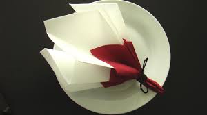 Il suffit de suivre les étapes. Pliage De Serviette En Papier 2 Couleurs Facile Id Es De Avec Pliage Avec Pliage De Servi Comment Plier Des Serviettes Pliage Serviette Papier Pliage Serviette