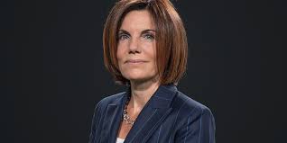 Die vontobel holding ag mit sitz in zürich bietet als muttergesellschaft der bank vontobel europe ag die einzigartige kombination einer unabhängigen schweizer privatbank mit der innovationskraft eines aktiven internationalen vermögensmanagers. Vontobel Executive Committees Global Executive Board