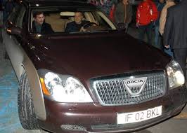 Gigi becali a anunțat că se implică. Foto Gigi Becali Si A Pus Pe Maybach Sigla Loganului Primit In Calitate De Deputat