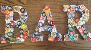 Pin Von Simonet Auf Decoration In 2020 Diy Flasche Basteln Mit Kronkorken Kunst Mit Flaschenverschlussen