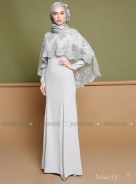 Pilih secarik kain dengan motif atau corak menarik yang. Jangan Bingung Saat Mau Ke Pesta Ini Gaun Model Kekinian Yang Cocok Dipakai Para Hijabers