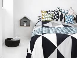 Eine tagesdecke für jedes bett für welche größe sie sich beim kauf ihrer neuen tagesdecke entscheiden, hängt maßgeblich von der größe und höhe ihres bettes ab. Tagesdecke Furs Bett Kaufen Connox Shop