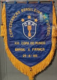 Les brésiliens se sont imposés sur le score de 2 à 0. Match De Football Bresil France 1986 Wikipedia