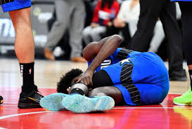 Having a hyperextended knee is a serious medical problem. Magic S Jonathan Isaac Knee Out At Least 2 Months Nba Com