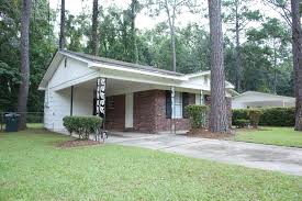 Graduation Still Available Vacation Rental In Tallahassee Florida View More Tallahasseeflorid Florida Vacation Rentals Condos In Florida Vacation Rental