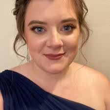 Sarah Hetzel's Instagram, Twitter & Facebook