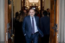 CASO KOLDO Y ÁBALOS | Ábalos, de la trastienda para encumbrar a Sánchez al  auge y caída en dos actos