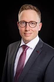 Daniel Pister's Instagram, Twitter & Facebook