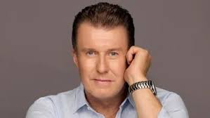 House Rules' Laurence Llewelyn-Bowen in shock outburst