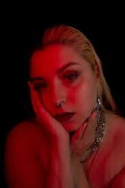 Liz Griswold's Instagram, Twitter & Facebook