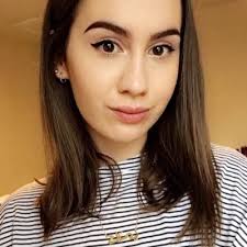 Katie Howie (@_katiehowie)