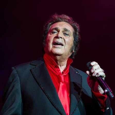 Engelbert Humperdinck: albums, songs, concerts | Deezer
