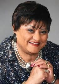 Iris Harding's Instagram, Twitter & Facebook