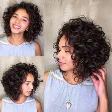 65 Different Versions Of Curly Bob Hairstyle In 2020 Wavy Bob Hairstyles Curly Hair With Bangs C In 2020 Bob Haircut Curly Curly Hair Styles Short Curly Haircuts