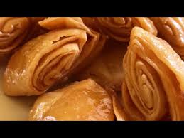 Kaja, khaja, tapeswaram kaja or madatha kaja is a traditional andhra sweet which has crispy layered sweet. 10 à®¨ à®® à®šà®® à®ª à®¤ à®® à®šà®Ÿ à®Ÿ à®© à®¸ à®µ à®Ÿ à®š à®ž à®š à®Ÿà®² à®® Kaja Sweet Sweet Recipe Youtube