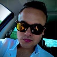 30+ perfiles de «Luis Adrian»