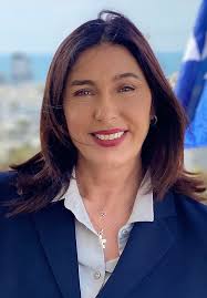 ‏מתן כהנא, נשוי לליסה ואב לארבעה בנים. ×ž×™×¨×™ ×¨×'×' Wikiwand
