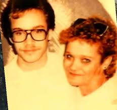 Bryan slog ihjäl sin styvfar för livförsäkringen skoavtrycket spr äckte  vattentätt alibi