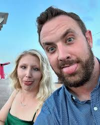 Josh Beagle's Instagram, Twitter & Facebook