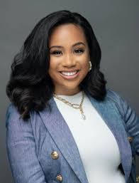 Arielle Nelson's Instagram, Twitter & Facebook