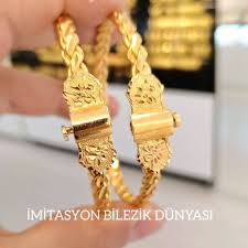 Bu ürünlerin bayanlar tarafından çokça tercih edilmesinin sebebi hem yatırım hemde takı amaçlı olarak. 100 Tl Tokali Adana Burma 2 Yil Renk Imitasyon Bilezik
