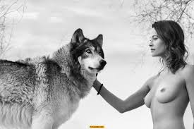 Scottie Thompson topless