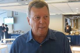 Júnior monta seleção ideal e diz: 'Zico é o melhor com quem joguei'