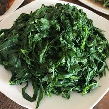 Panaskan sedikit minyak, lalu tumis bumbu halus hingga harum. Resep Urap Daun Singkong Cara Begini Membuat Dan Tipsnya