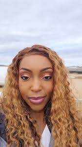 Kelly Hollabaugh's Instagram, Twitter & Facebook