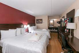 Located in the vibrant koreatown neighborhood nyma is just steps away from the empire state building, macy's, the fashion district, penn station and madison square garden. Stay Close To Local Attractions At Red Roof Plus Secaucus Meadowlands Nyc