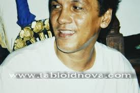 Franky Sahilatua Pantang Menyerah Melawan Kanker