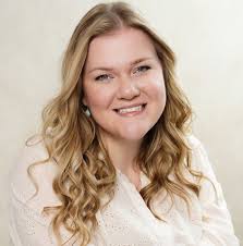 What piano lessons are available for adults in Albany?