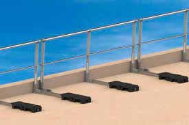 Carver engineering access & safety solutions can design, supply, install and folding guardrails offer all the flexibility of standard guardrails allowing continuous runs, fixed ends. Aluminum Railing Vectaco Free Standing Folding Alsolu With Bars Outdoor For Balconies
