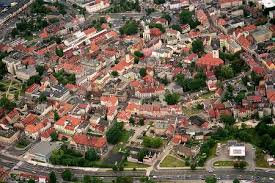 Klasa 3 e wyprawiła się w podróż do warszawy ☀️ program wycieczki zawierał wejścia do rożnym miejsc i instytucji. Grunberg Zielona Gora