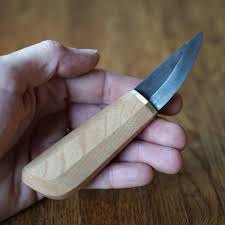 Another Blade With Unique Lines Finished This One Feels Great In The Hand It Will Be Available On My Webshop This Wednesda Knife Handmade Knives Knife Design