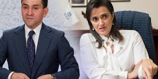 Nombran a arturo herrera secretario de hacienda tras renuncia de urzúa. Secretario De Hacienda Y La Titular Del Sat Desmiente Supuesto Matrimonio La Verdad Noticias