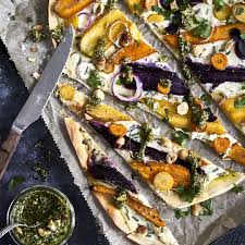 Flammkuchen Vegetarisch Mit Bunten Mohren Und Pesto Rezept Flammkuchen Vegetarisch Flammkuchen Vegetarisch