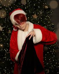 Merry Christmas 2021 from My Hero Academy 🎄🎄🎄 Have a nice Holidays ✨✨✨✨  cosplay Todoroki Shoto : me ( Nero Hellsing ) Midoriya Izuku ( Deku ): @  bakaworu Bakugou Katsuki: @