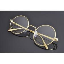 Découvrez notre sélection de lunettes rondes solide et légère pour être protéger des rayons uv du soleil et avoir la classe à tout moment de la journée. Epingle Sur Vetements Et Accessoires