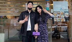 The star left all of her 2 million followers pleasantly surprised when she introduced them to her boyfriend, in a cute post. Han Ye Seul Denies Rumors That Boyfriend Ryu Sung Jae Used To Be A Male Escort Updates Instagram With Pleasant Date Photos Allkpop
