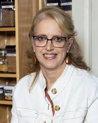 About Angie — Angie Hyche, Author and Speaker